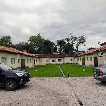 Вілла Residencia Orla Do Massaguacu Карагуататуба Екстер'єр фото